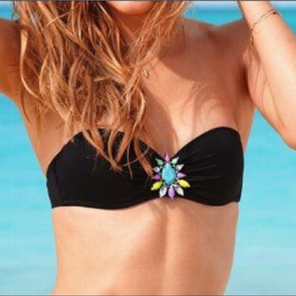 Victoria's Secret Other - NWT Victoria Secret bikini top size 36C